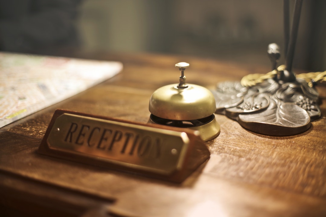 Mostrador de recepción - Foto de Andrea Piacquadio de Pexels
