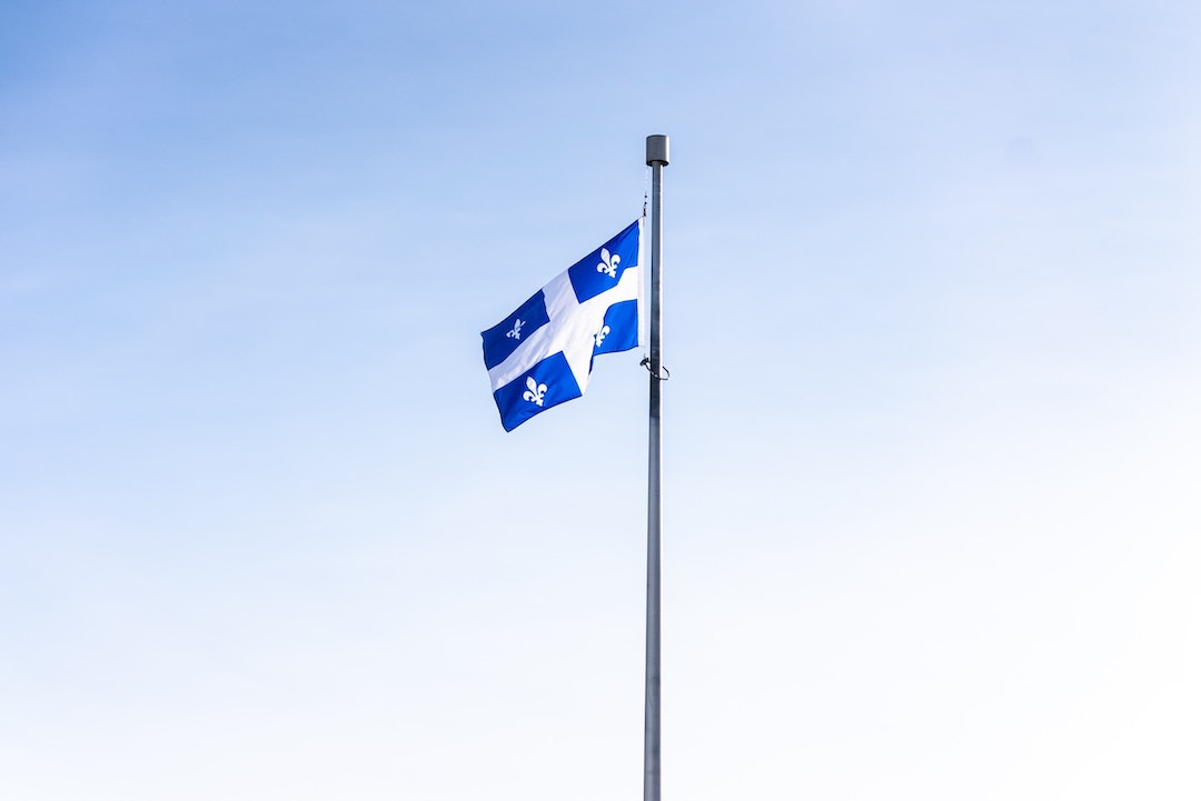 Foto de la bandera de Quebec - Foto de Evan Velez Saxer - Pexels
